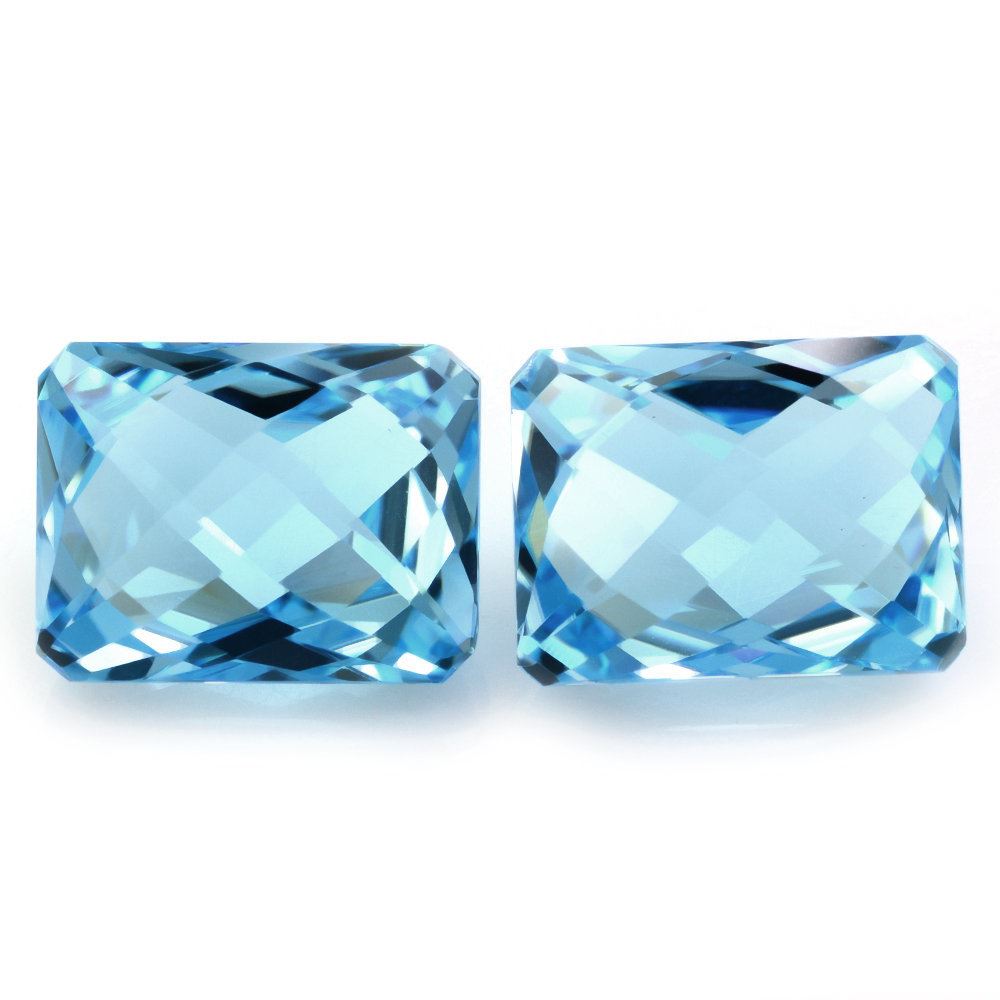 SKY BLUE TOPAZ BRIOLETTE OCTAGON 14X10.50MM 12.15 Cts.