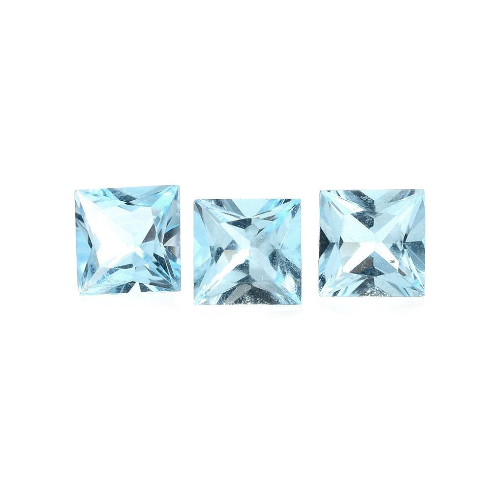 SKY BLUE TOPAZ PRINCESS CUT SQUARE (TOP/CLEAN) 6X6MM 1.20 Cts.