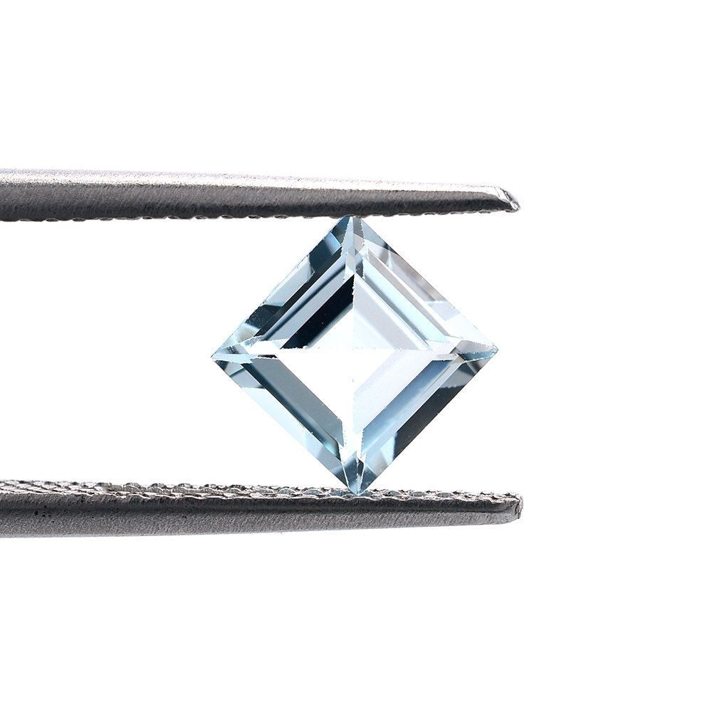 SKY BLUE TOPAZ STEP CUT SQUARE (NORMAL/CLEAN) 6X6MM 1.38 Cts.