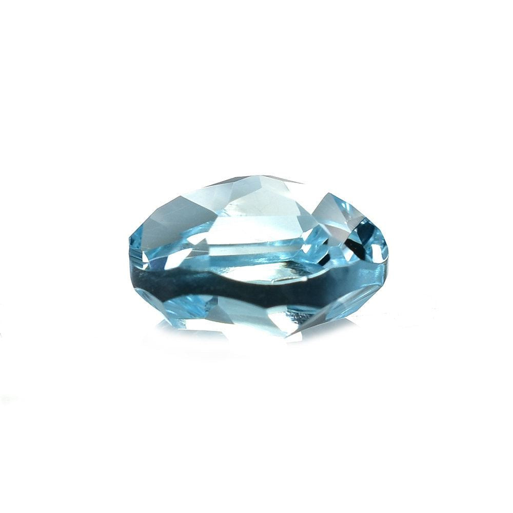 SKY BLUE TOPAZ PENTAGON CUT TABLE WITH STAR CUT BACK ROUND 8X8MM 2.35 Cts.