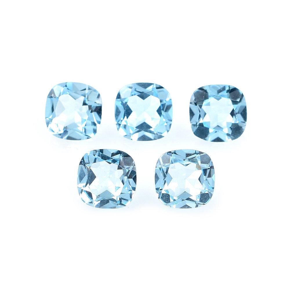 SKY BLUE TOPAZ CUT CUSHION (TOP) 6X6MM 1.16 Cts.