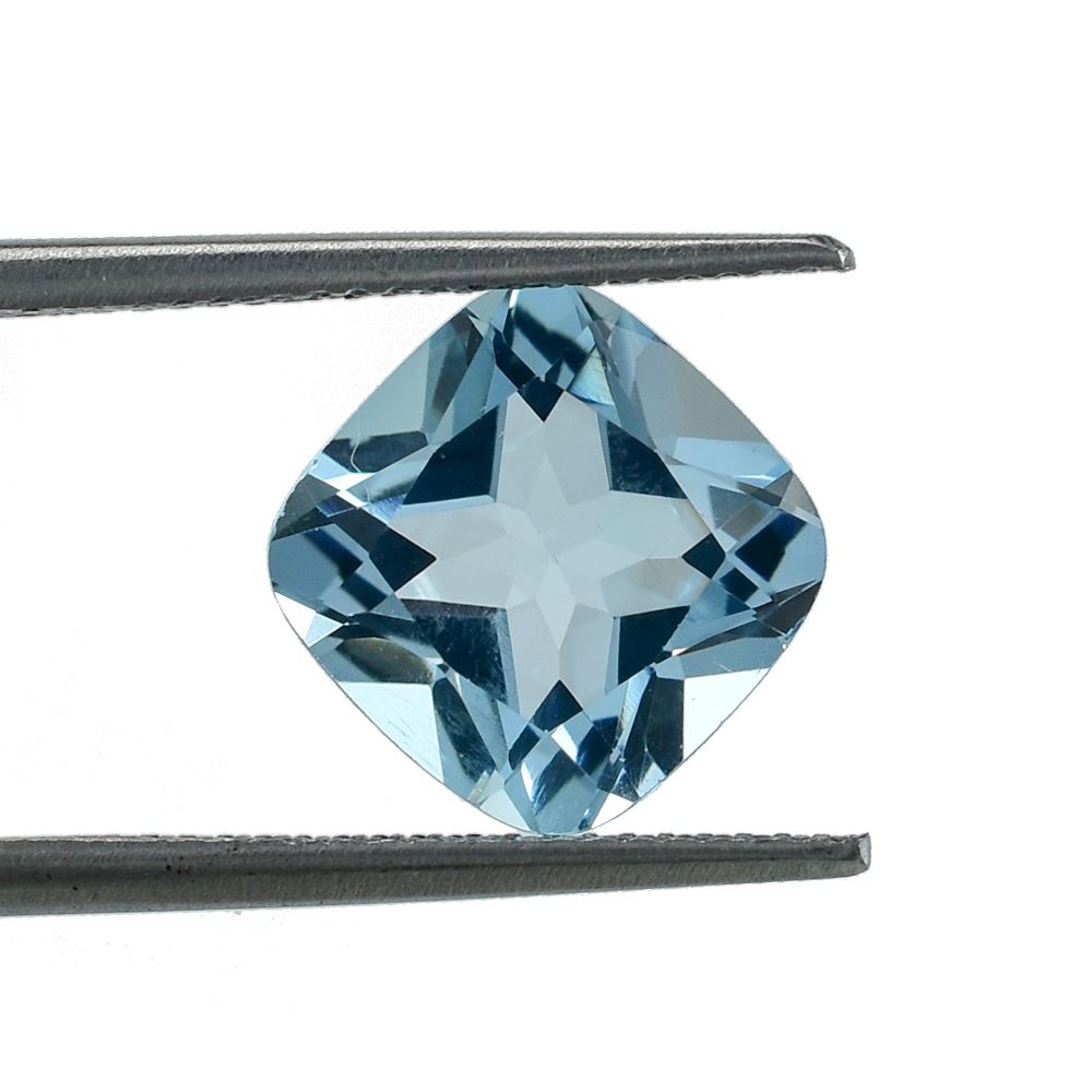 SKY BLUE TOPAZ CUT CUSHION (TOP/CLEAN) 10.00X10.00 MM 4.55 Cts.