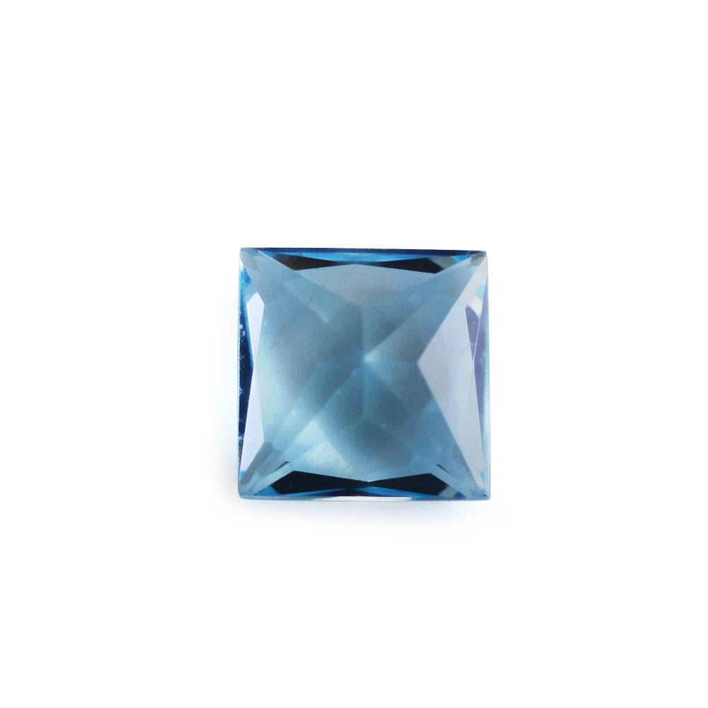 SWISS BLUE TOPAZ PRINCESS CUT SQUARE 5MM 0.75 Cts.