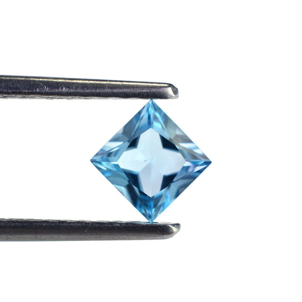 SWISS BLUE TOPAZ PRINCESS CUT SQUARE 5MM 0.75 Cts.