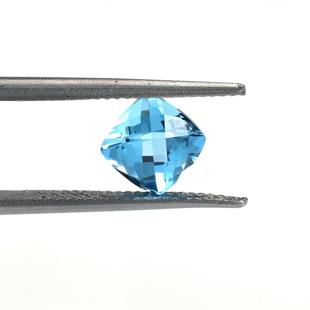 SWISS BLUE TOPAZ CHECKER CUT CUSHION (NORMAL)(CLEAN) 7.00X7.00 MM 1.83 Cts.