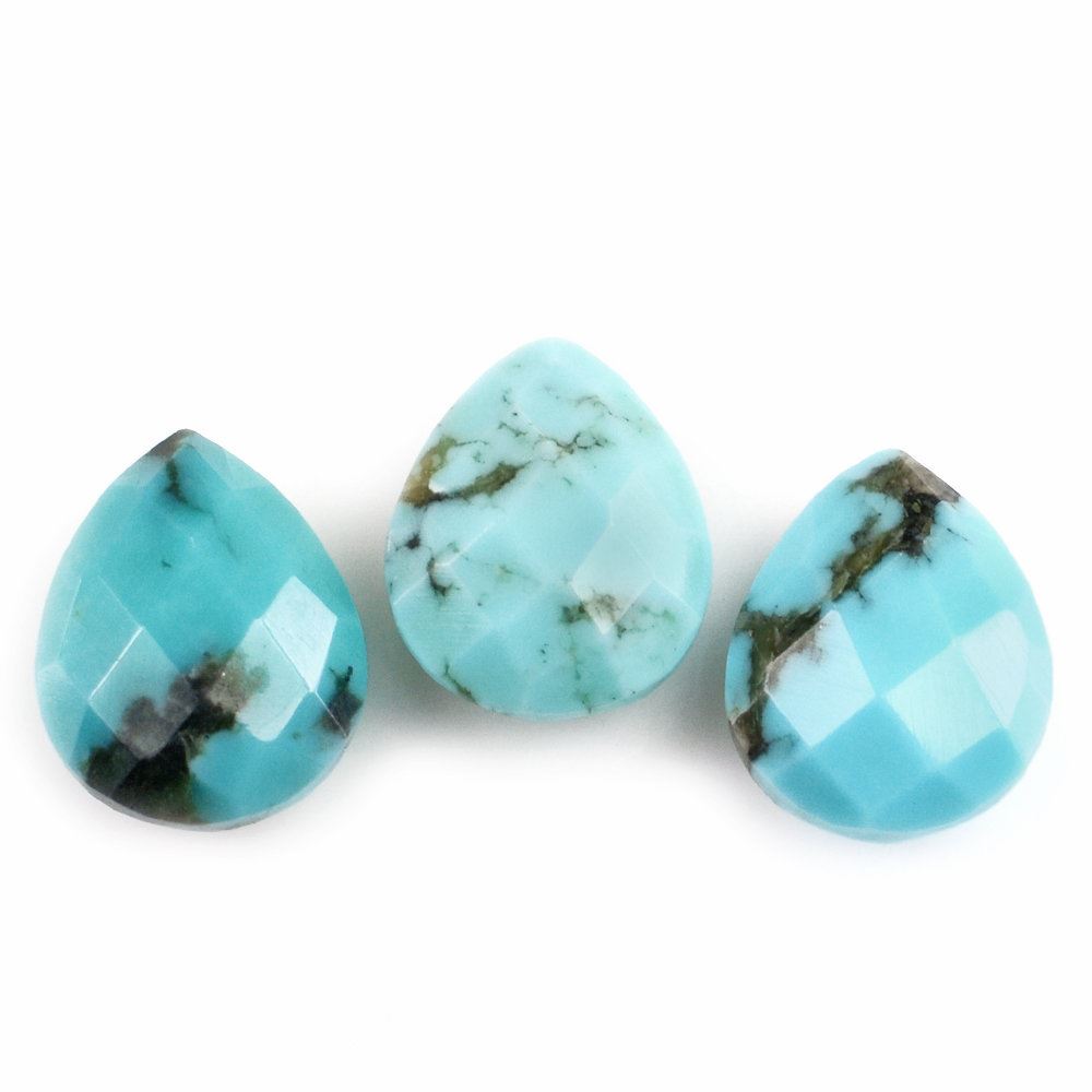TURQUOISE BRIOLETTE PEAR (MATRIX) 9X7MM 1.35 Cts.
