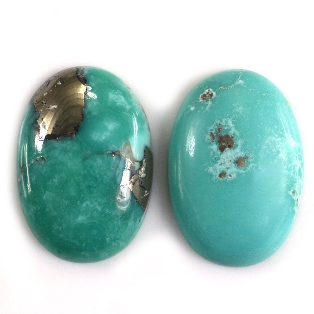 MEXICAN TURQUOISE OVAL CAB (WITH MATRIX PYRITE) 19X13MM 9.28 Cts.