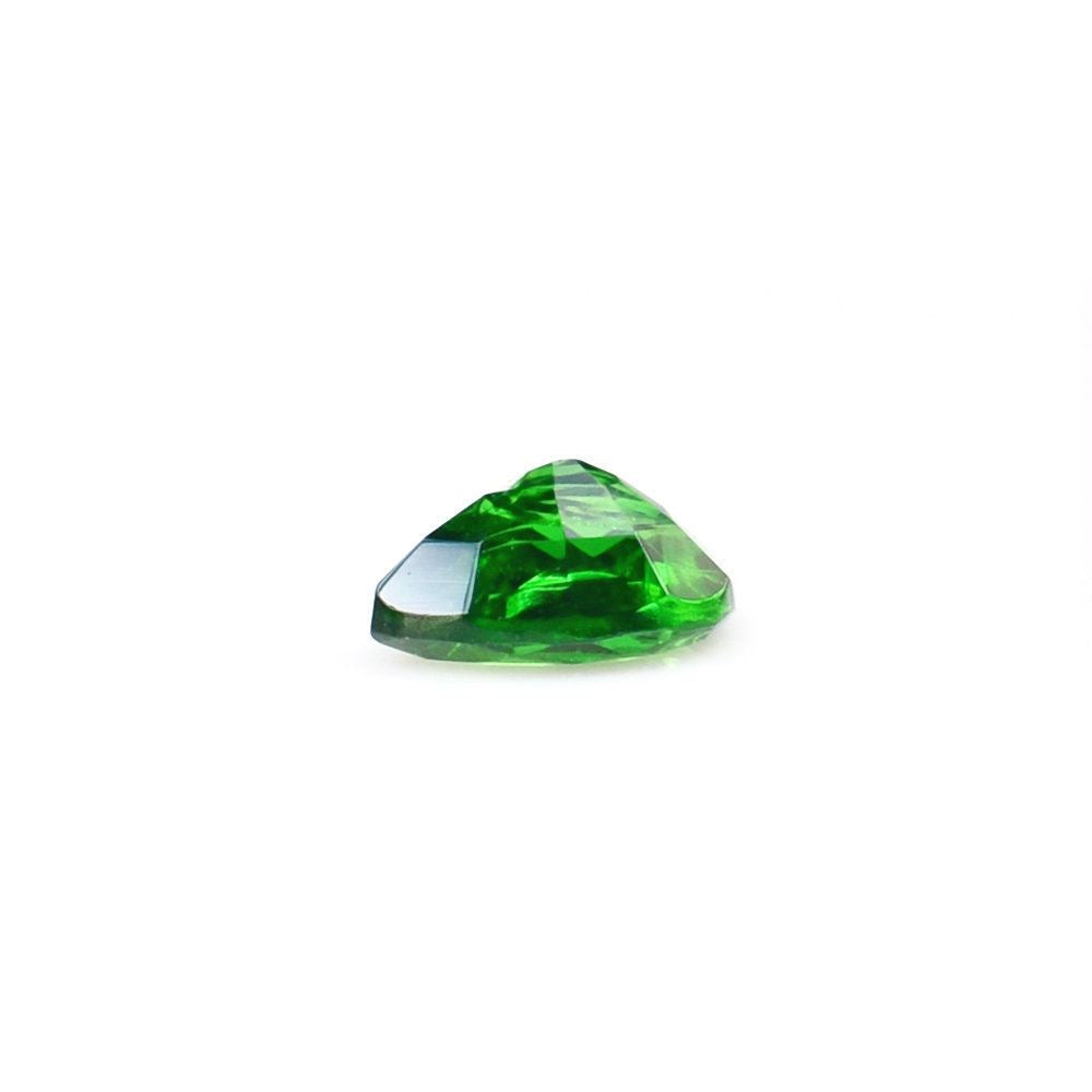 TSAVORITE CUT PEAR (AAAA/SI) 4.50X3.50MM 0.28 Cts.