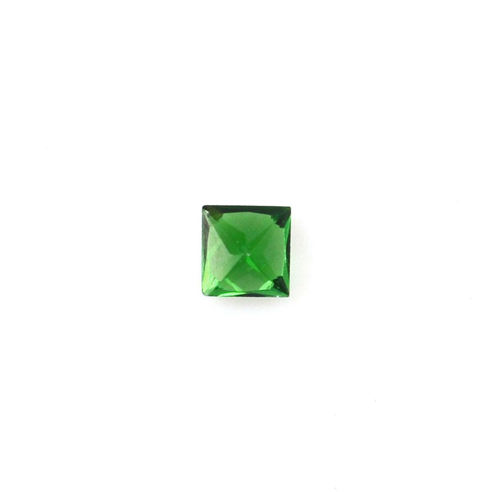 TSAVORITE PRINCESS CUT SQUARE (AAA) 1.80MM 0.04 Cts.