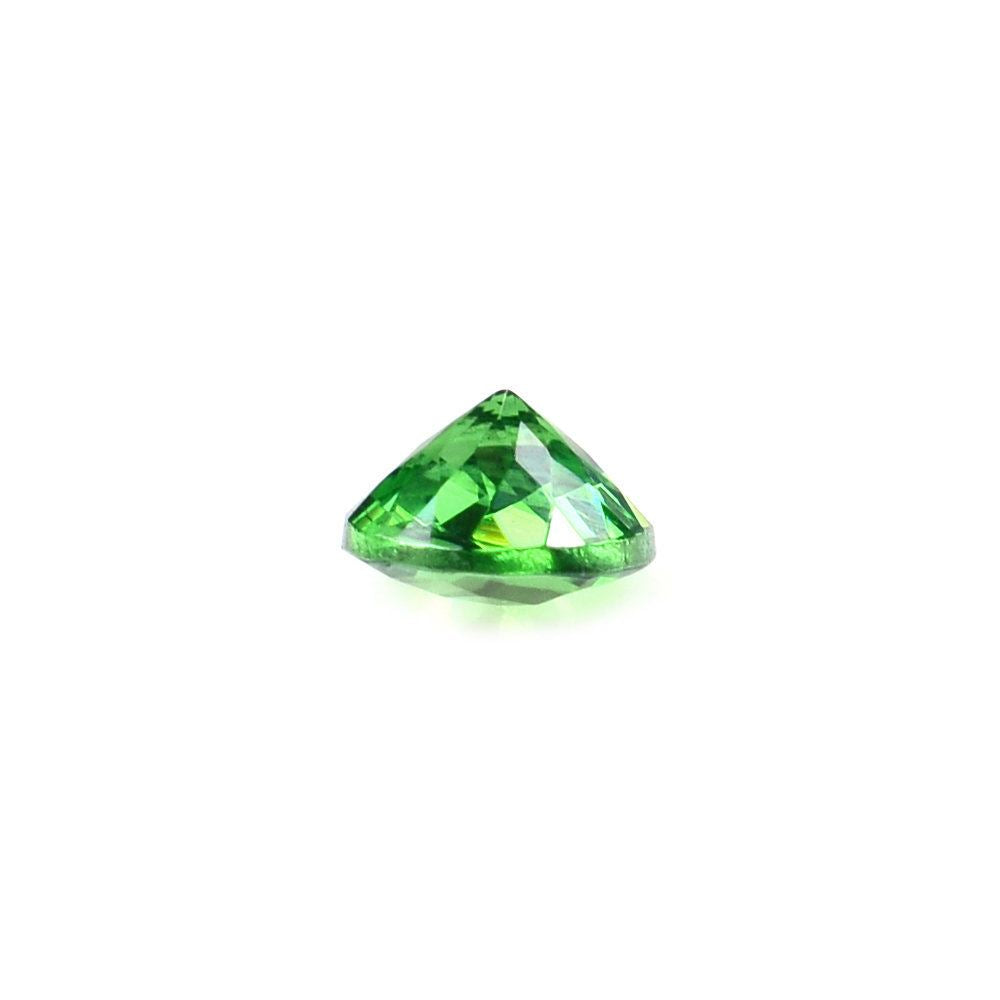 TSAVORITE ROUND CAB (AA) 2MM 0.06 Cts.