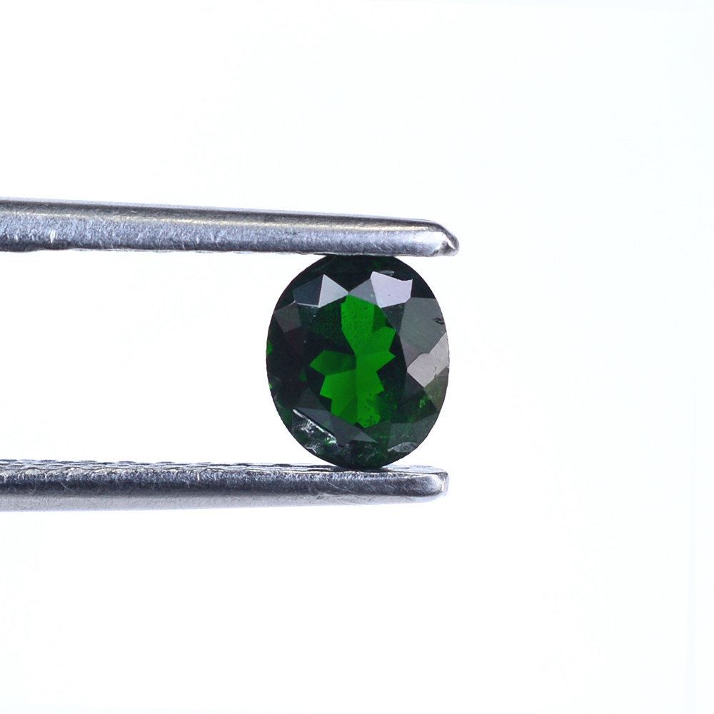 TSAVORITE CUT OVAL (AAAA/SI) 6X5MM 0.69 Cts.
