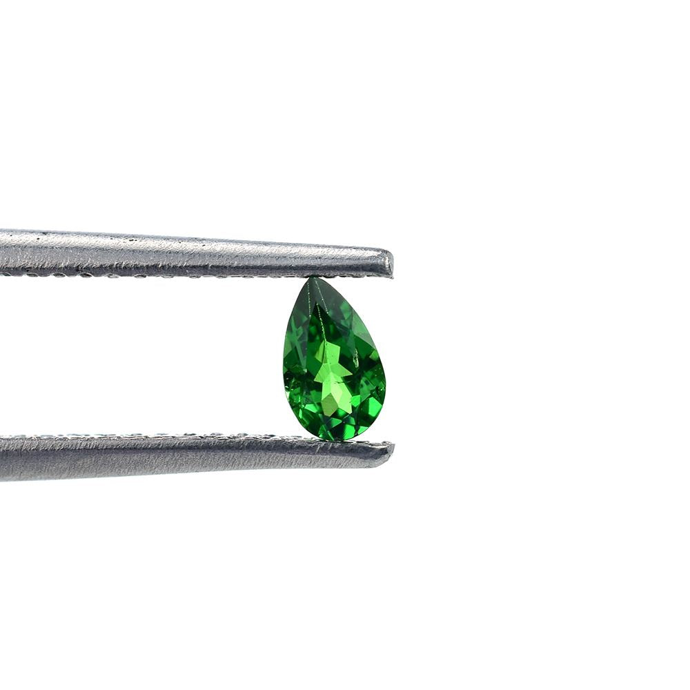 TSAVORITE CUT PEAR (AAA)(CLEAN) 4.80X3.00 MM 0.50 CTS