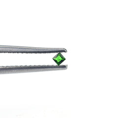 TSAVORITE CUT SQUARE (AAA)(CLEAN) 1.50X1.50 MM 0.05 CTS
