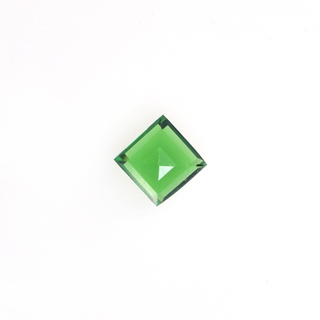 TSAVORITE STEP CUT SQUARE (AAA)(CLEAN) 3.00X3.00 MM 0.05 CTS