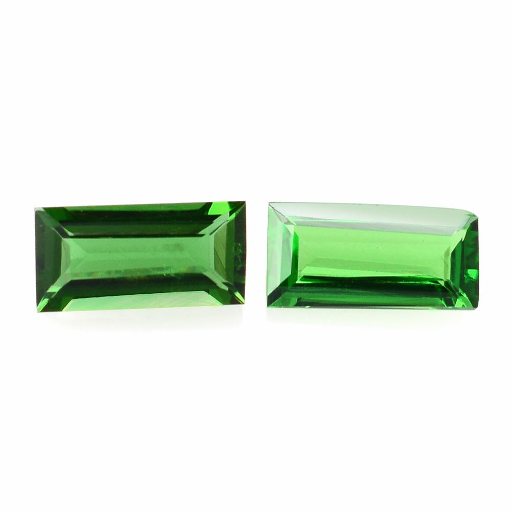 TSAVORITE CUT BAGUETTE (AAA/CLEAN) 5X2.50MM 0.23 Cts.