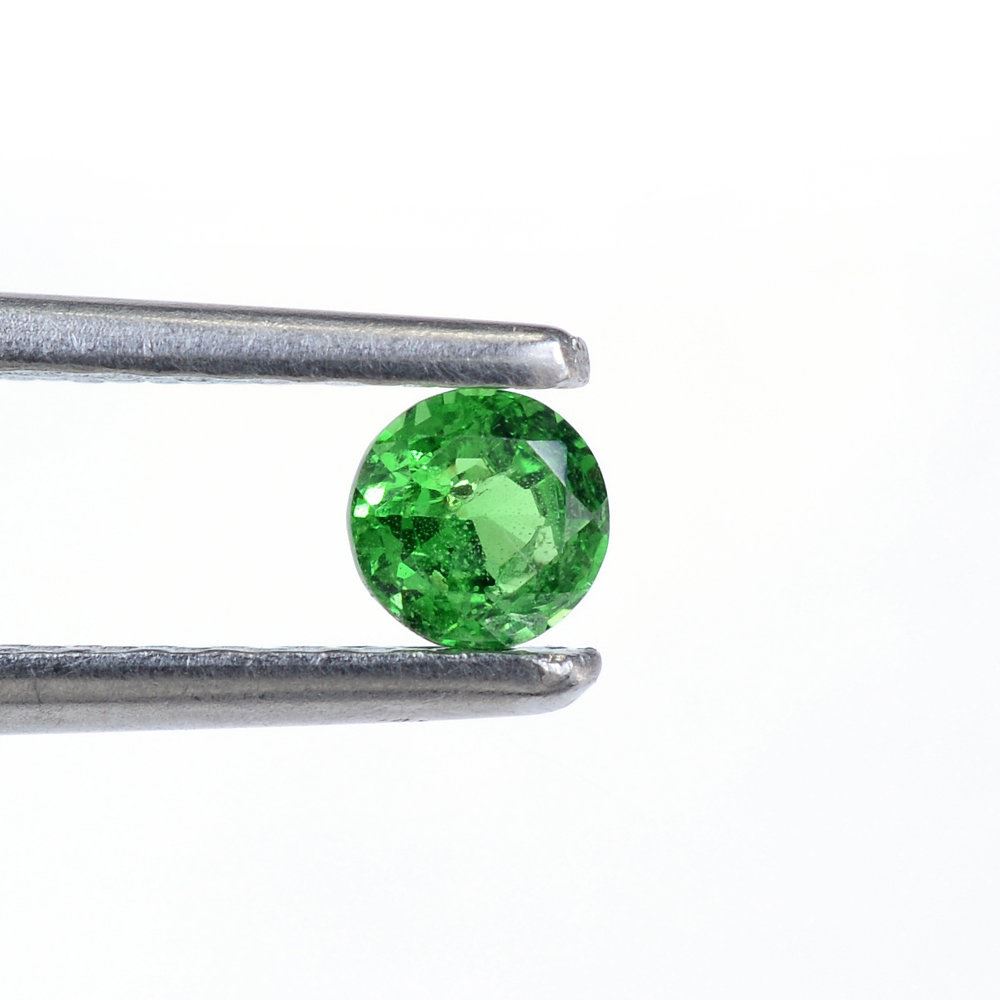 TSAVORITE CUT ROUND (AAA/HI) 3.70MM 0.25 Cts.