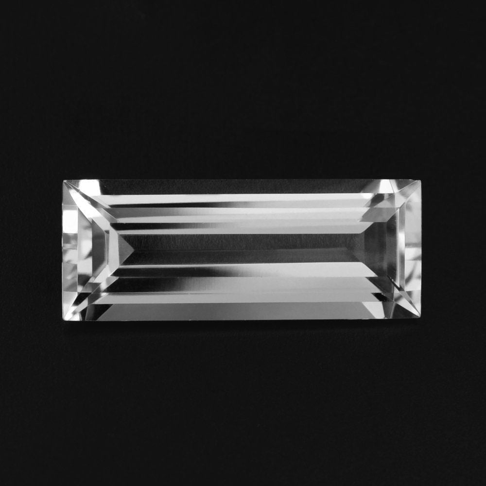 WHITE AQUAMARINE CUT BAGUETTE (CLEAN) 18X7MM 4.35 Cts.