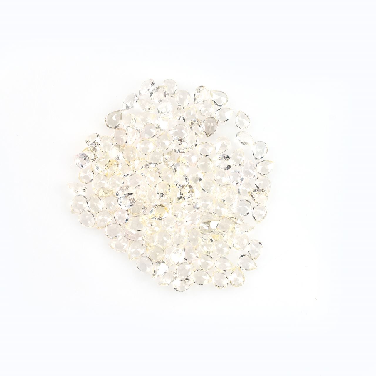 WHITE BERYL CUT PEAR (OFF WHITE) 4.00X3.00 MM 0.12 Cts.