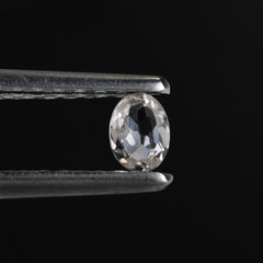 WHITE AQUAMARINE (LITE PINK) CUT OVAL 4X3MM 0.16 Cts.