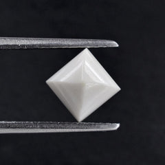 WHITE AGATE PYRAMID SQUARE CAB 6MM 1.59 Cts.