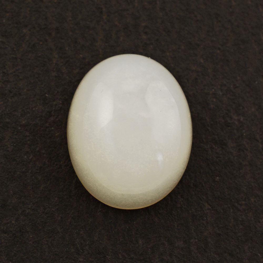 WHITE MOONSTONE OVAL CAB (MILKY) 10X8MM 2.69 Cts.