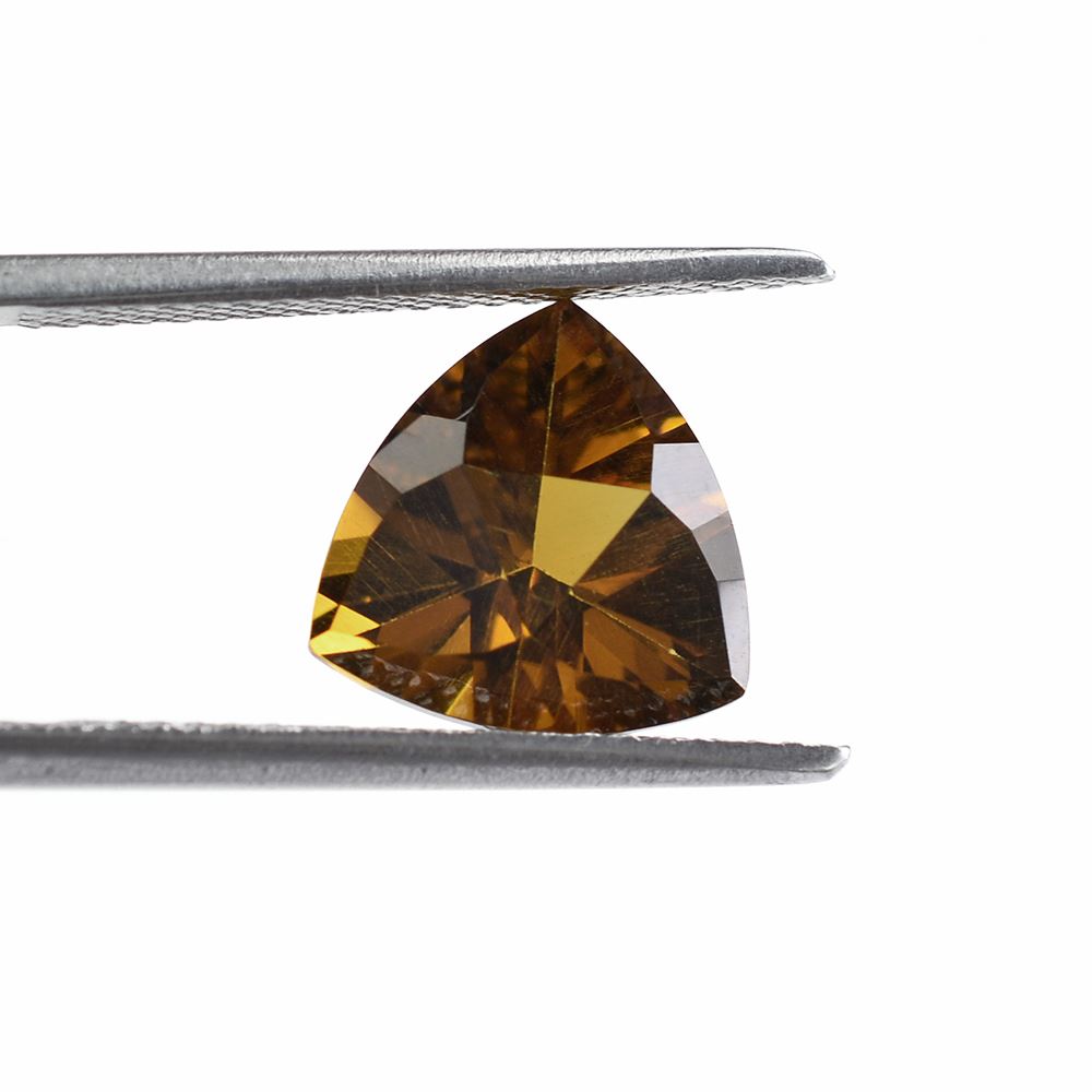 WHISKY QUARTZ TRIANGLE TOP DIAMOND CUT BACK TRILLION (DARK/CLEAN) (#90) 10MM 2.98Cts.