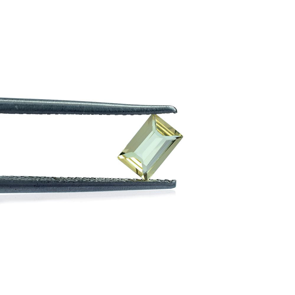 YELLOW BERYL CUT BAGUETTE (MEDIUM) 6.00X4.00 MM 0.53 Cts.