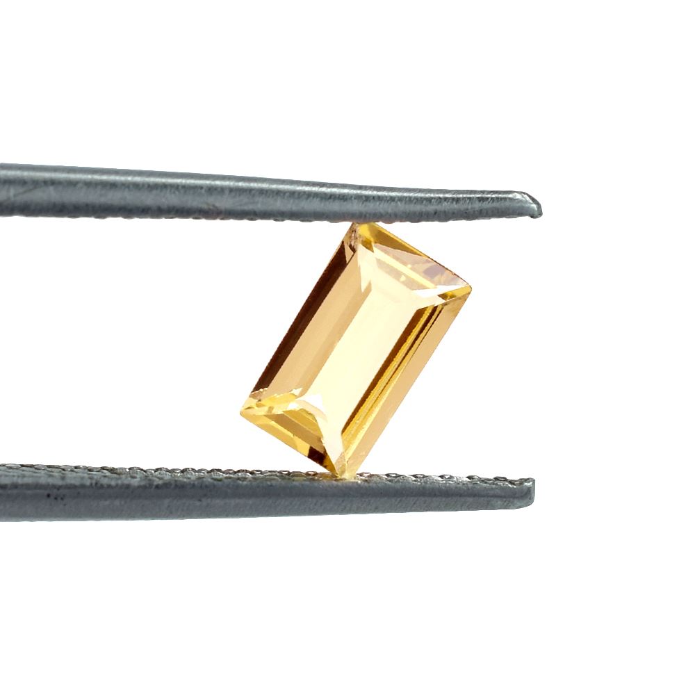 YELLOW BERYL CUT BAGUETTE (MEDIUM) 7.00X4.00 MM 0.60 Cts.