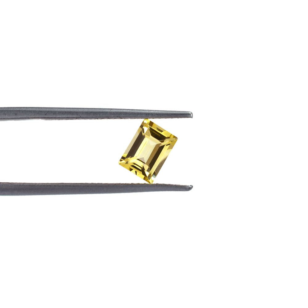 YELLOW BERYL CUT BAGUETTE (MEDIUM) 7.00X5.00 MM 0.89 Cts.