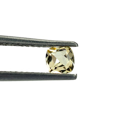 YELLOW BERYL CUT CUSHION (LITE) 4.00X4.00 MM 0.26 Cts.