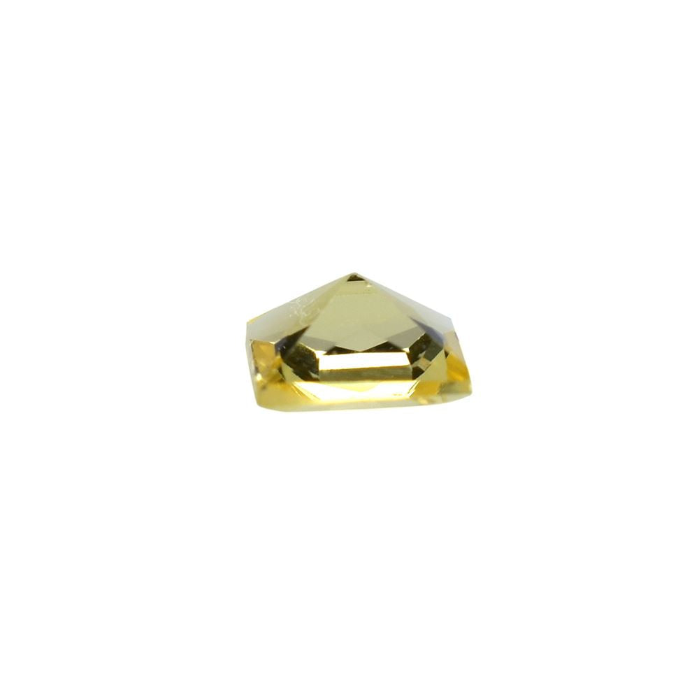 YELLOW BERYL PRINCESS CUT SQUARE (MEDIUM) 5.00X5.00 MM 0.55 Cts.