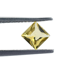 YELLOW BERYL PRINCESS CUT SQUARE (MEDIUM) 5.00X5.00 MM 0.55 Cts.