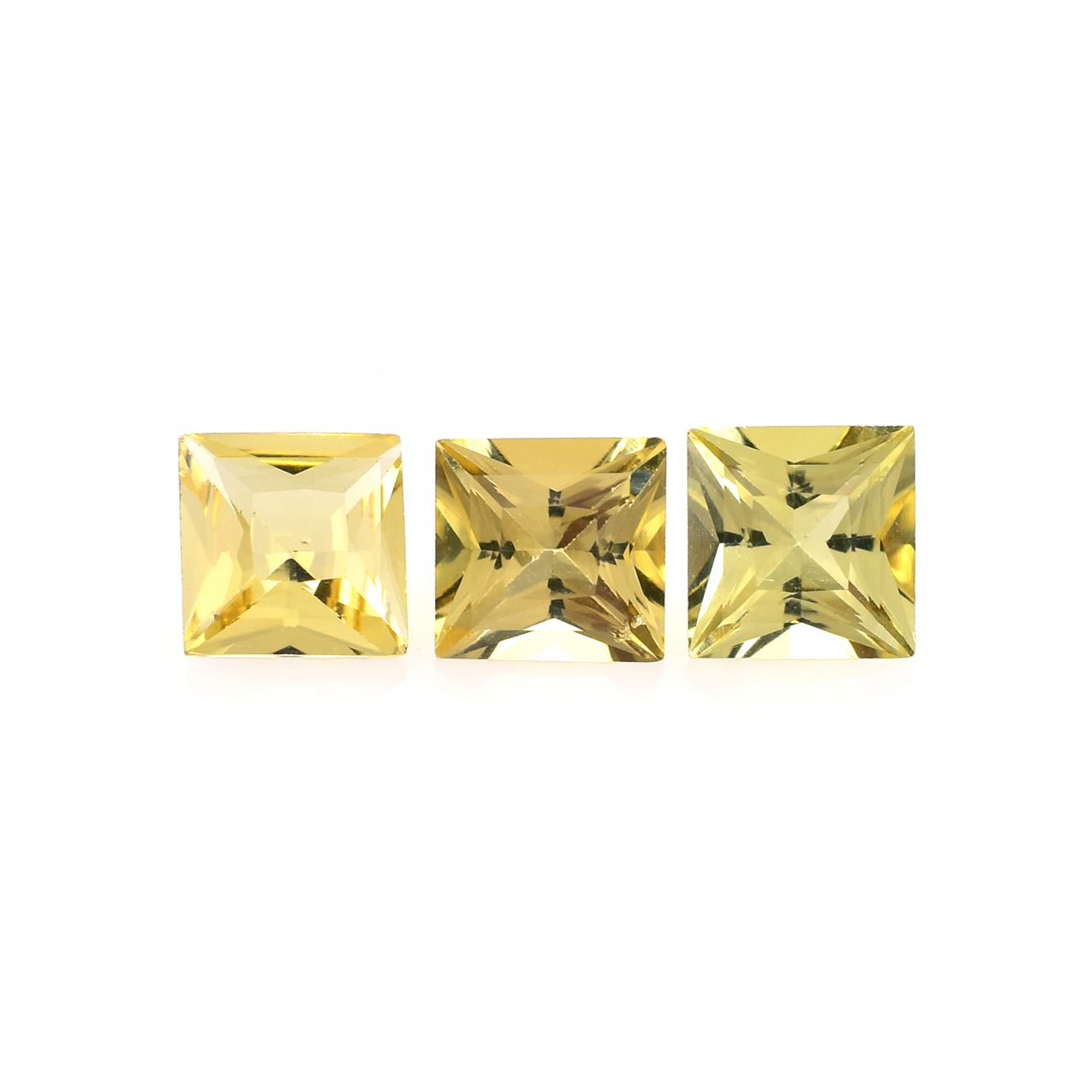 YELLOW BERYL PRINCESS CUT SQUARE (MEDIUM) 5.00X5.00 MM 0.55 Cts.