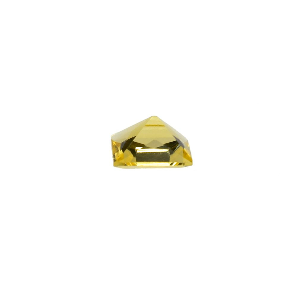 YELLOW BERYL PRINCESS CUT SQUARE (MEDIUM) 4.00X4.00 MM 0.33 Cts.