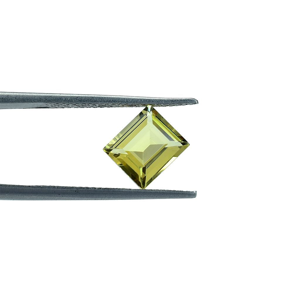 YELLOW BERYL CUT BAGUETTE (DARK) 8.00X7.00 MM 1.60 Cts.